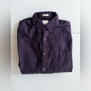 J Crew Men’s Twill Button Down in Medium